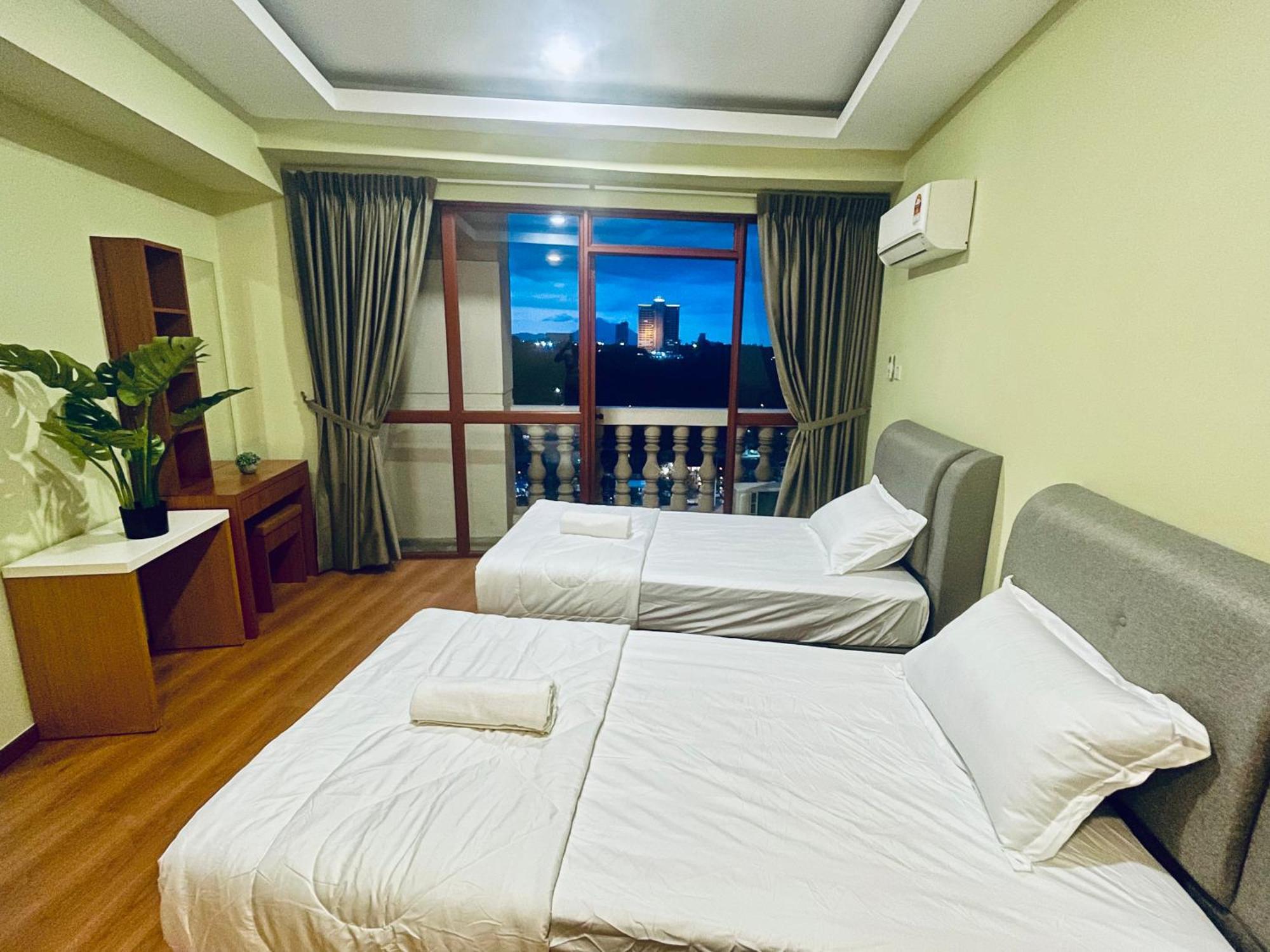 Kuching City Center Riverbank Suites With Marvelous River View Extérieur photo