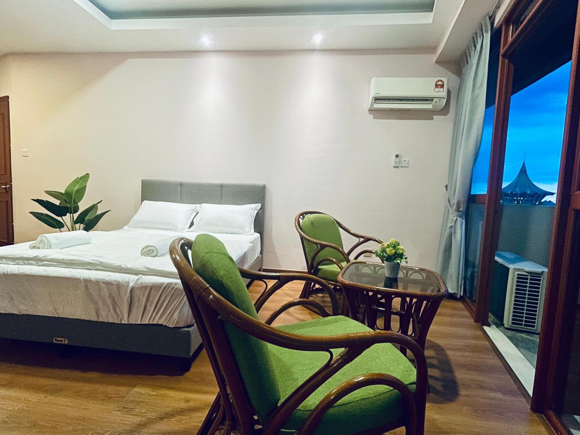 Kuching City Center Riverbank Suites With Marvelous River View Extérieur photo