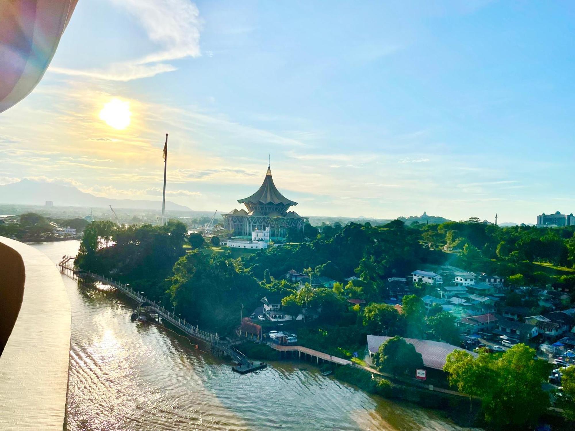 Kuching City Center Riverbank Suites With Marvelous River View Extérieur photo